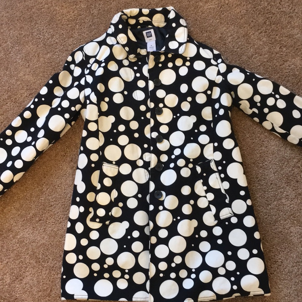Polka dot, light weight coat